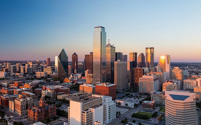 Sunset over the skyline in Dallas, Texas